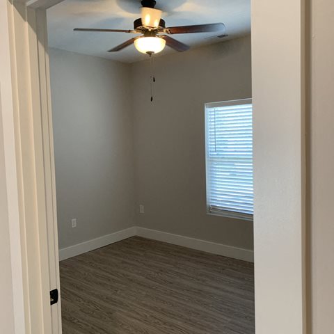 revere bedroom and fan